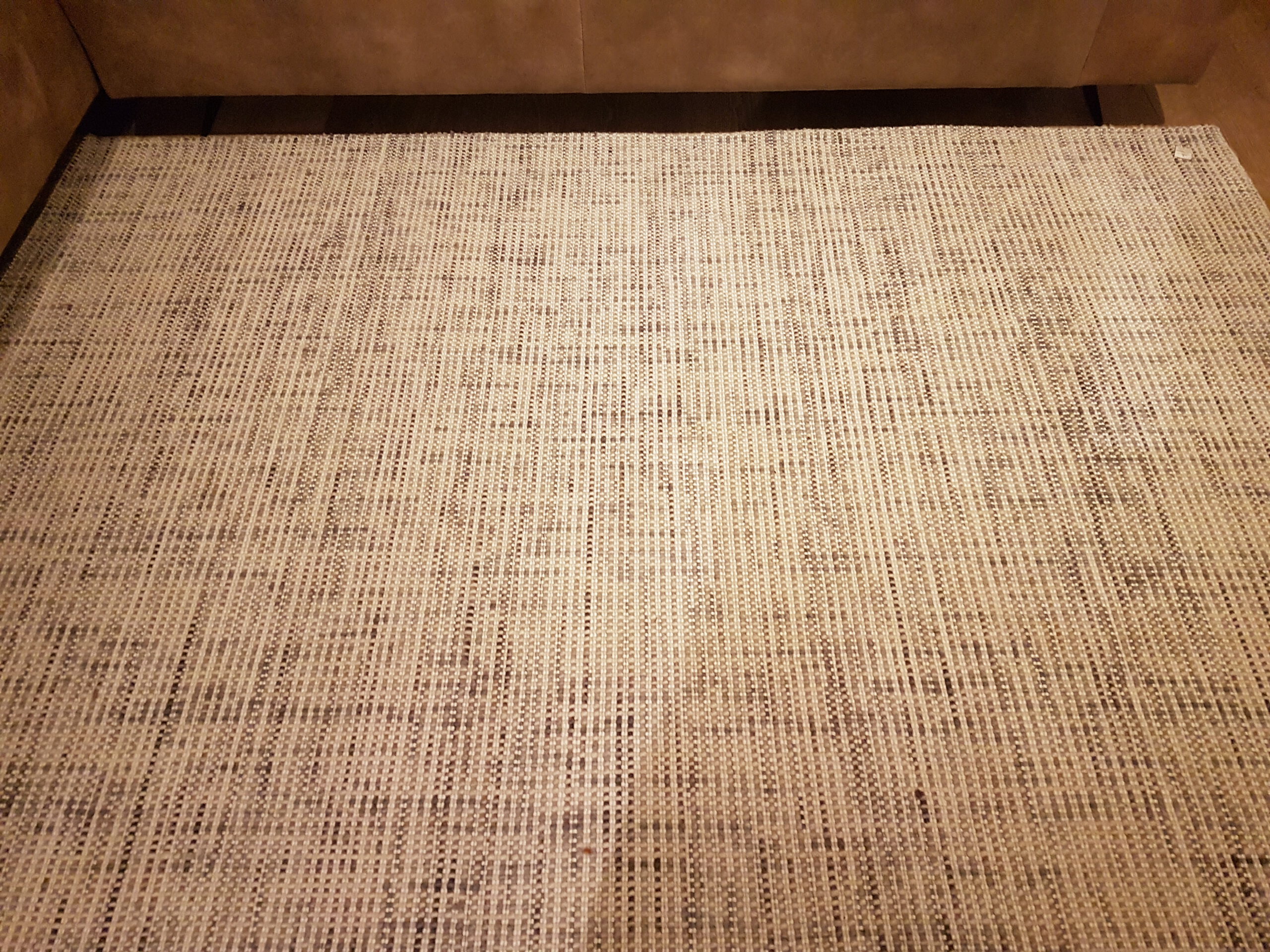 Bedankt Oordeel Overeenstemming Vloerkleed Luxe grof geweven beige, blokmotief – Hullenaars Interieurs Bedankt Oordeel Overeenstemming Vloerkleed Luxe grof geweven beige, blokmotief – Hullenaars Interieurs