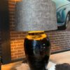 Oude kruiklamp zwart