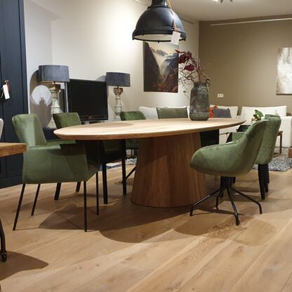 Eikenhouten eettafel ovaal