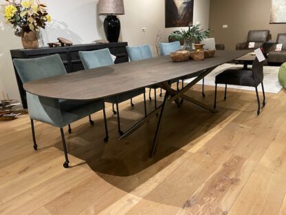 Deens ovale Eikenhouten eettafel